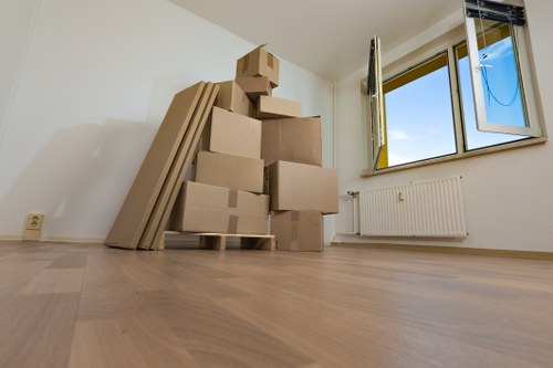 Removal truck ready for a Beckenham home move